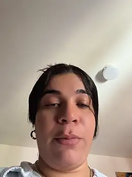 Siri Luxx online show from June 2026 04:11:02 PM