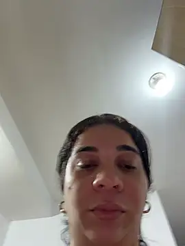 Siri Luxx online show from July 2026 03:08:01 AM