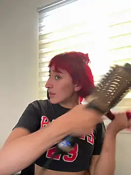 Juliethademon online show from July 2026 02:02:01 PM