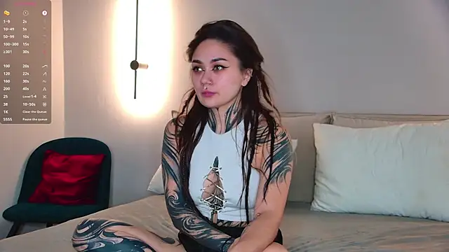 KarenHotFlirt online show from July 2026 04:14:01 PM