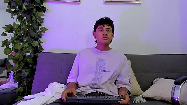 Joshua Fox online show from June 2026 07:35:02 PM