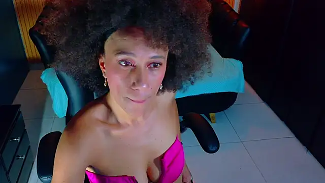 SachaRosee online show from June 2026 08:20:02 PM