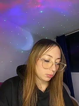 Caamii  online show from June 2026 03:31:01 AM