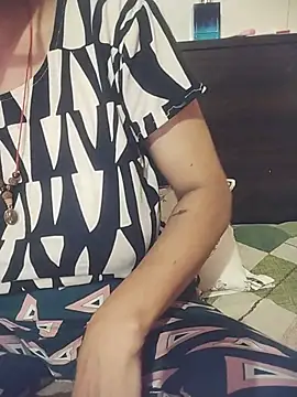Snapshot of Anna_gougeous chatting on June 2026 01:32:02 AM Anna gougeous online show from June 2026 01:32:02 AM