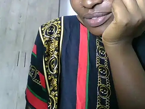 Snapshot of MissElsie21 chatting on June 2026 07:36:01 PM MissElsie21 online show from June 2026 07:36:01 PM