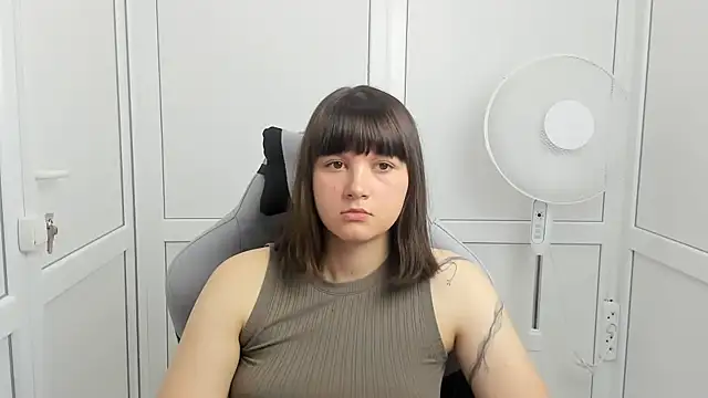 Vanilla Vixen online show from June 2026 12:55:02 PM