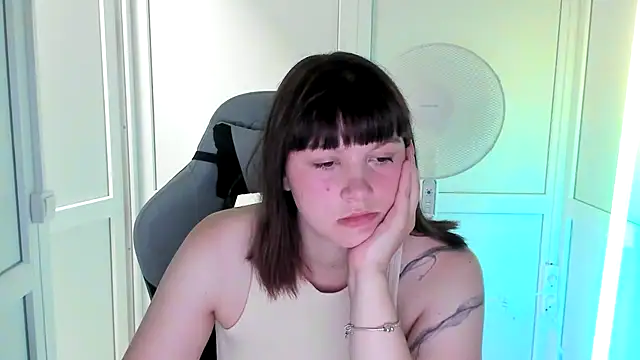 Vanilla Vixen online show from July 2026 06:03:01 PM