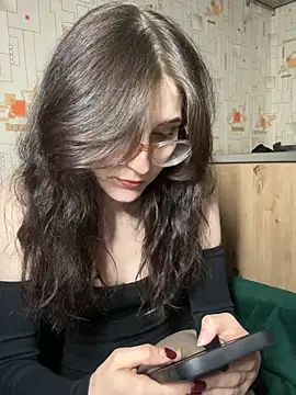 misipissi online show from June 2026 09:30:01 PM