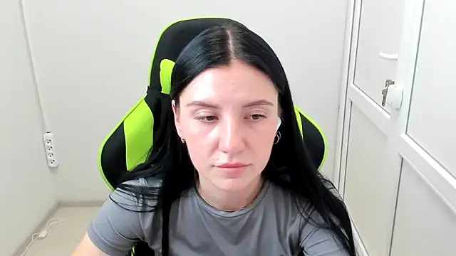 PatteMeoww online show from July 2026 12:21:02 PM
