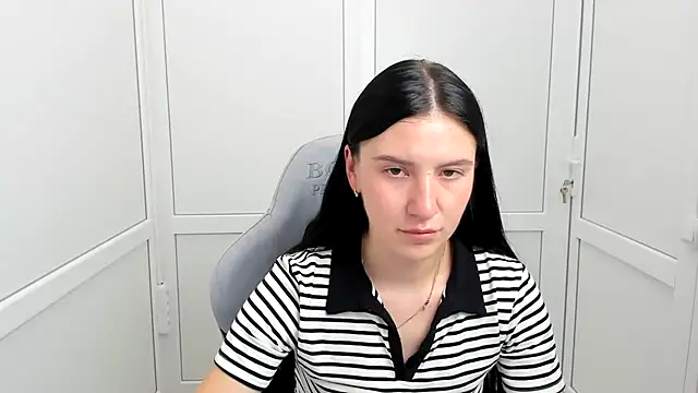PatteMeoww online show from July 2026 12:23:01 PM