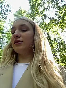 Polly Pop online show from June 2026 02:54:02 PM