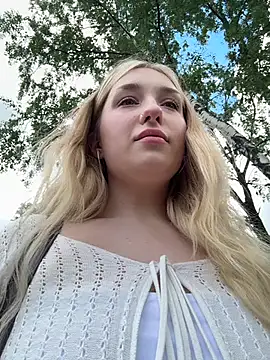 Polly Pop online show from June 2026 10:45:02 AM
