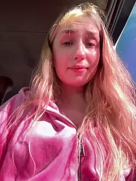 Polly Pop online show from July 2026 02:14:01 PM