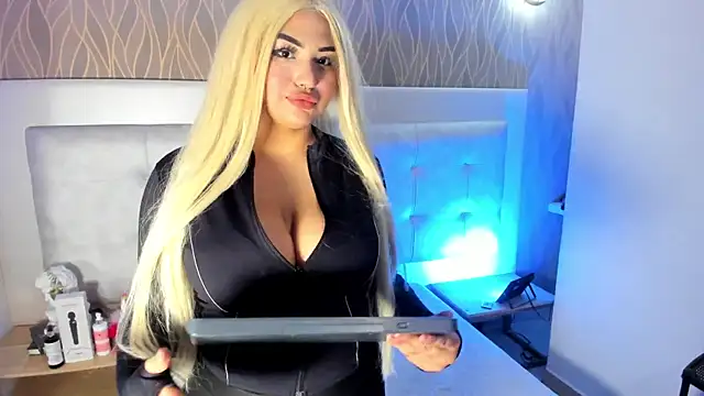 NaomiWhite  online show from June 2026 08:07:02 PM