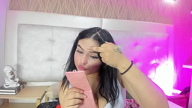 NaomiWhite  online show from July 2026 08:12:02 PM