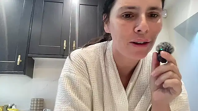 JadeLucy online show from June 2026 07:34:01 AM