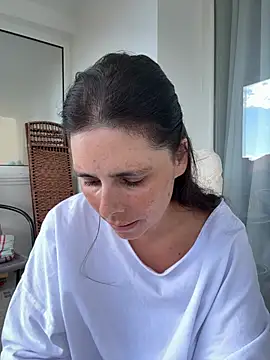 JadeLucy online show from July 2026 01:20:01 PM