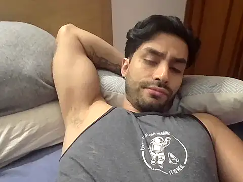 SantiagoMelendez online show from July 2026 02:31:02 AM