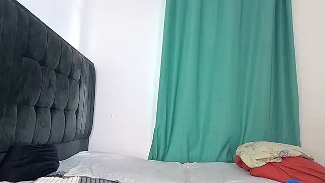 Fluffy Pillows online show from June 2026 08:23:02 AM