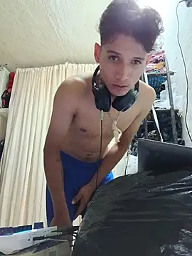 Manueluuki online show from June 2026 07:27:02 PM