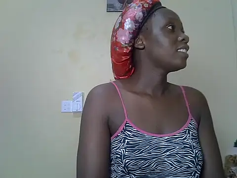 Snapshot of sweetjuana chatting on July 2026 03:27:02 PM sweetjuana online show from July 2026 03:27:02 PM