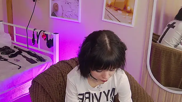 TwiggySmith online show from June 2026 10:15:01 AM