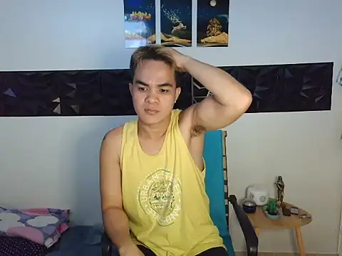 Snapshot of yourmikexxx chatting on July 2026 08:24:02 AM yourmikexxx online show from July 2026 08:24:02 AM
