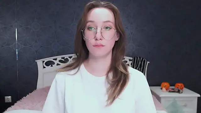 Niixi online show from June 2026 03:54:01 PM