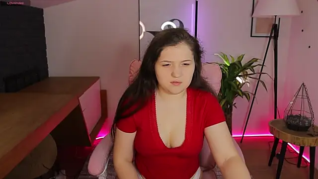 Kitty   Mia online show from August 2026 06:01:02 AM