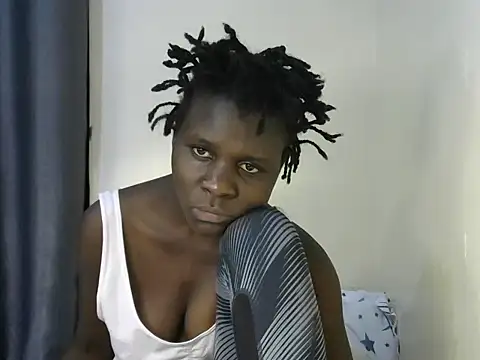 queen lola1 online show from July 2026 02:14:02 AM