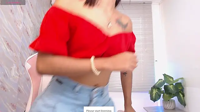 Littlee Ashley online show from July 2026 02:13:01 PM