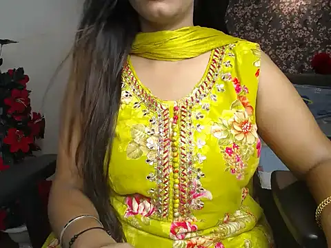 Snapshot of Goddess_Ruhii chatting on July 2026 10:23:02 PM Goddess Ruhii online show from July 2026 10:23:02 PM