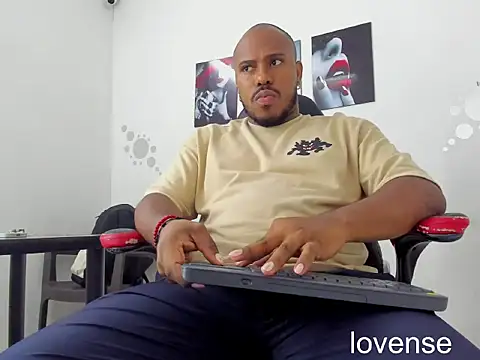 AlessandroHammed online show from July 2026 02:41:01 PM