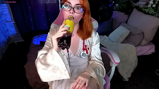 Velvet  Kiss online show from July 2026 02:13:01 PM