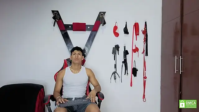 Nicolas AthleticBoy online show from July 2026 07:45:01 PM