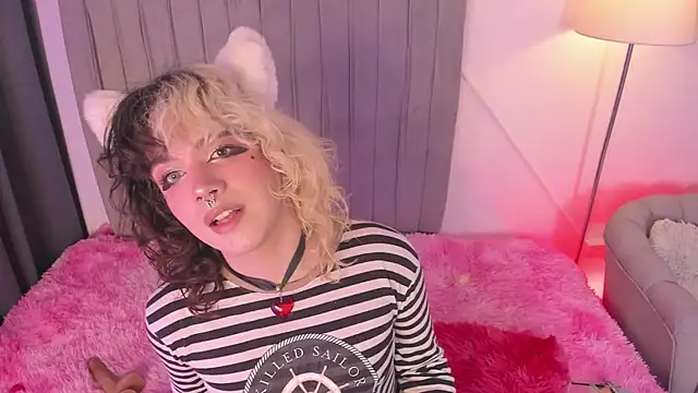 Hunter Pheach online show from June 2026 10:10:01 PM