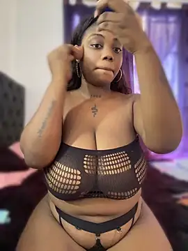 Snapshot of Zaarahott chatting on June 2026 08:20:02 PM Zaarahott online show from June 2026 08:20:02 PM