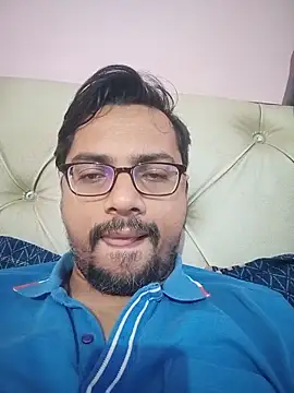 rajkink00 online show from June 2026 11:32:01 PM