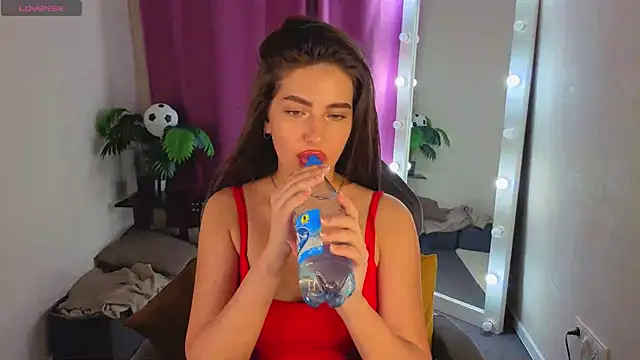 Bella  Kallen online show from June 2026 09:29:02 AM