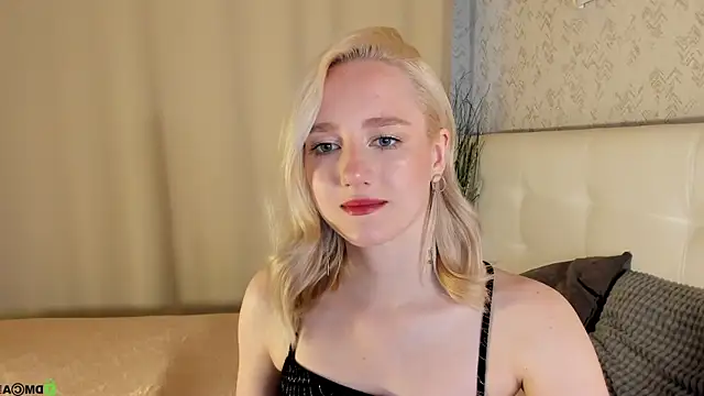 Chloe-Deccer online show from June 2026 01:21:01 AM