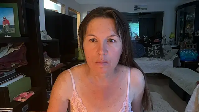 monikam82 online show from June 2026 10:19:01 AM