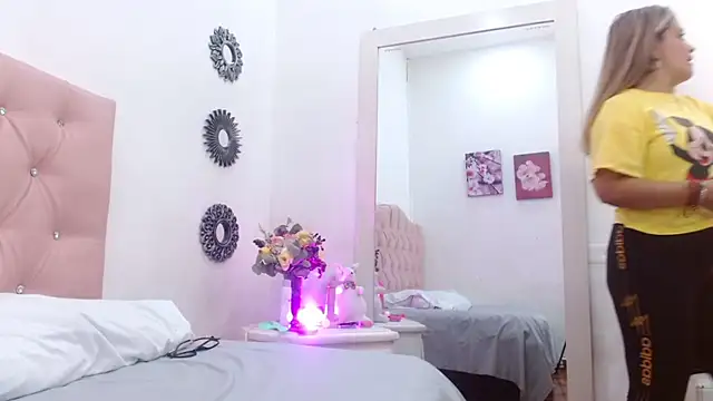  saray rose online show from July 2026 04:13:01 PM
