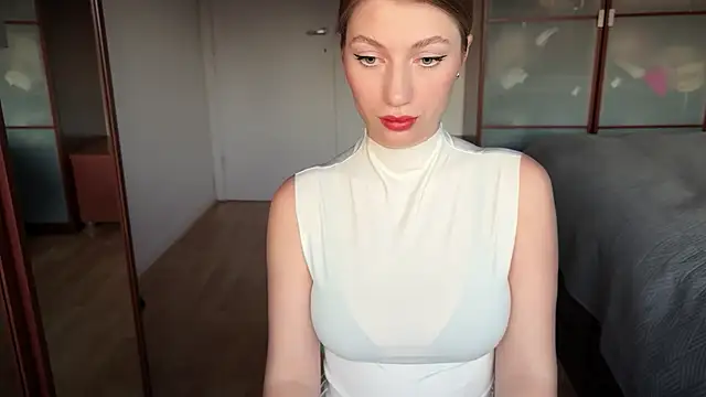 evelene online show from June 2026 07:58:02 PM