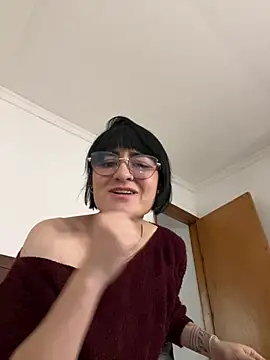 Snapshot of Aleja_B chatting on July 2026 10:38:01 PM Aleja B online show from July 2026 10:38:01 PM