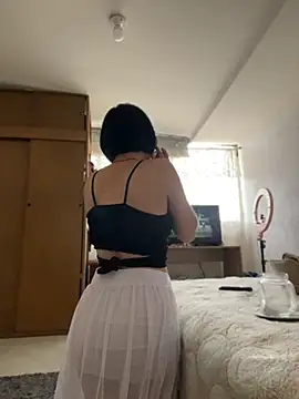 Snapshot of Aleja_B chatting on July 2026 04:09:01 PM Aleja B online show from July 2026 04:09:01 PM
