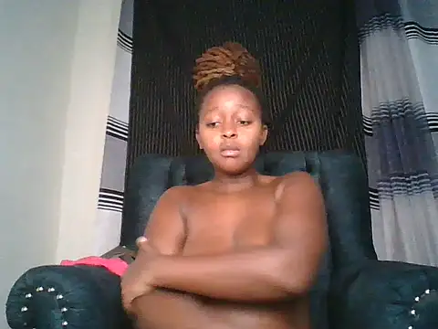 Snapshot of Ellah_simone chatting on July 2026 12:01:01 AM Ellah simone online show from July 2026 12:01:01 AM