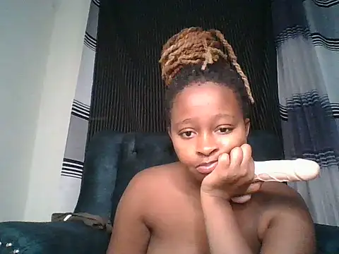 Snapshot of Ellah_simone chatting on July 2026 12:54:01 AM Ellah simone online show from July 2026 12:54:01 AM