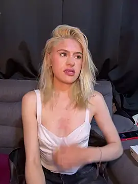 Lia-firee online show from June 2026 02:44:02 AM