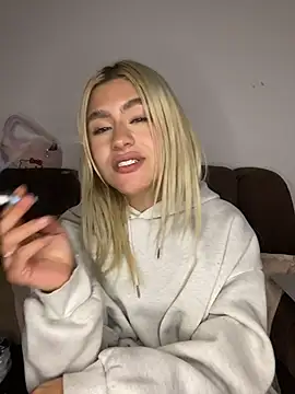 Lia-firee online show from July 2026 05:56:01 AM