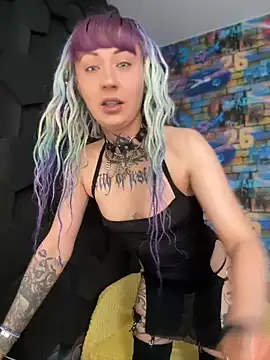 MoonAndDagger online show from June 2026 06:25:01 AM